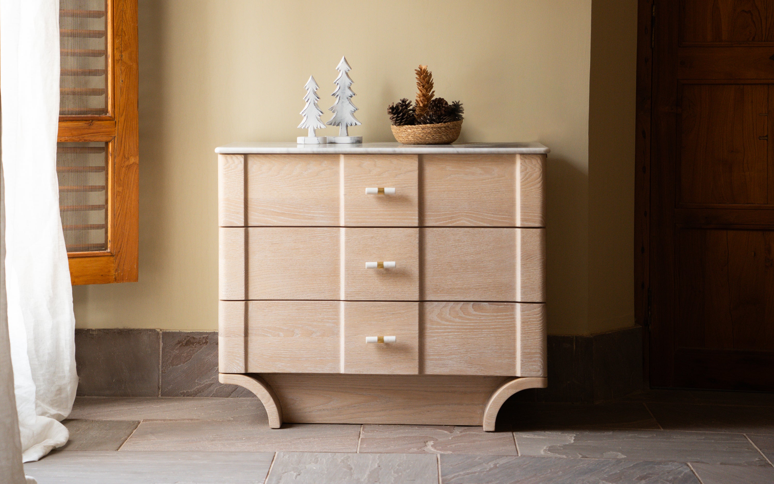 Dune Chest of Drawers in Solid Wood with White Ash Finish - Close shot - Orange Tree