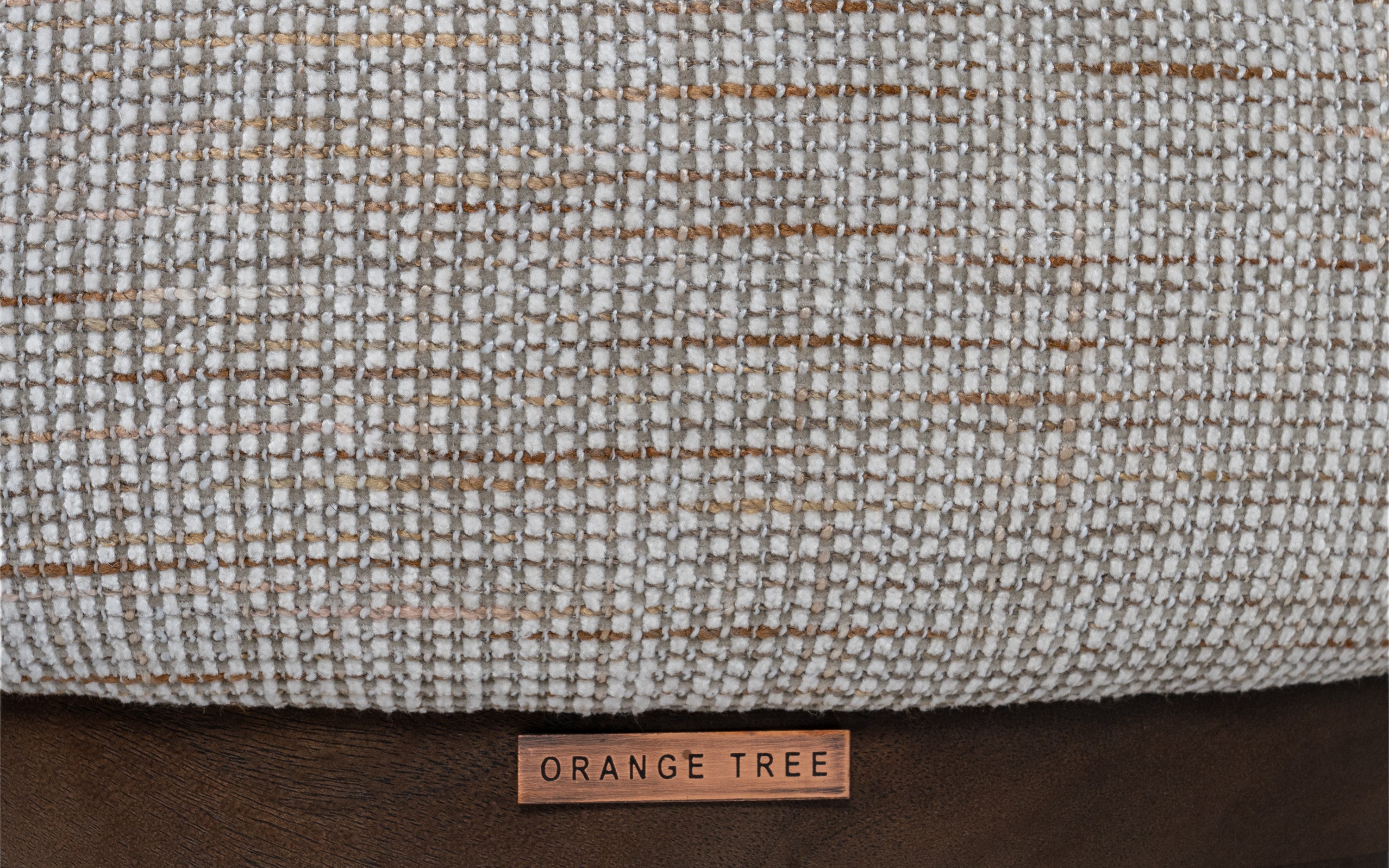 Saturn Pouf - Close shot - from left angle - Orange Tree