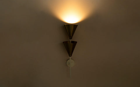 Zyaire Wall Lamp